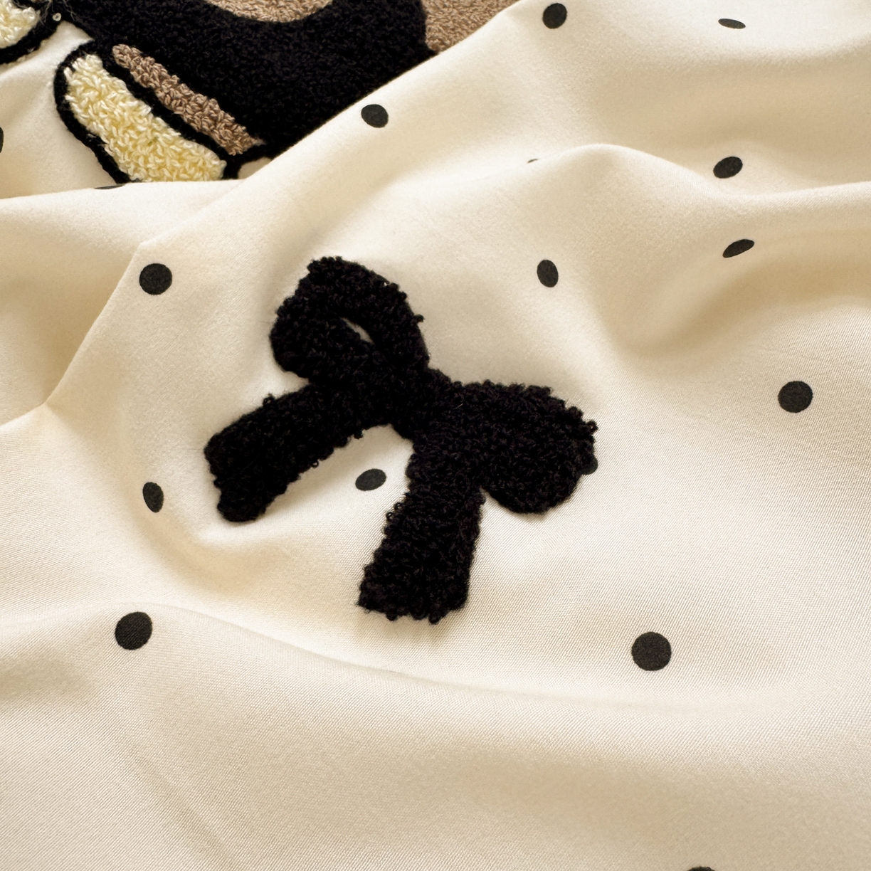 91家纺网 家纺一手货源 找家纺 一霖家纺 2025新款高克重云朵棉毛巾绣印绣四件套-小清新系列-第三波 精灵布布