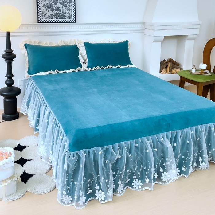 91家纺网 家纺一手货源 找家纺 睡美人 2025新款牛奶绒蕾丝款床裙四件套花仙子系列 花仙子-星空蓝