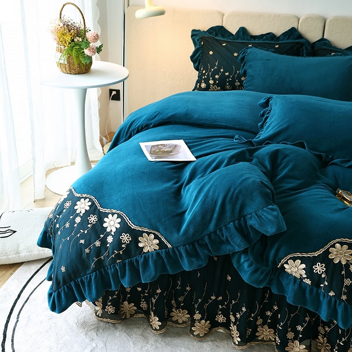 91家纺网 家纺一手货源 找家纺 睡美人 2025新款牛奶绒蕾丝款床裙四件套花仙子系列 花仙子-孔雀绿