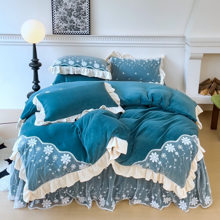 91家纺网 家纺一手货源 找家纺 睡美人 2025新款牛奶绒蕾丝款床裙四件套花仙子系列 花仙子-星空蓝