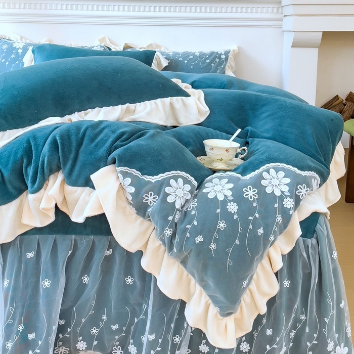 91家纺网 家纺一手货源 找家纺 睡美人 2025新款牛奶绒蕾丝款床裙四件套花仙子系列 花仙子-星空蓝