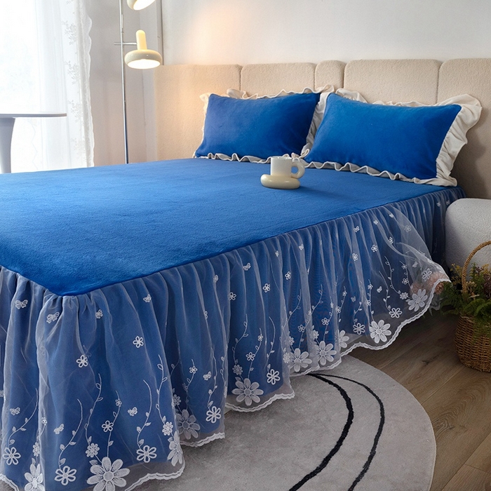 91家纺网 家纺一手货源 找家纺 睡美人 2025新款牛奶绒蕾丝款床裙四件套花仙子系列 花仙子-梦幻蓝