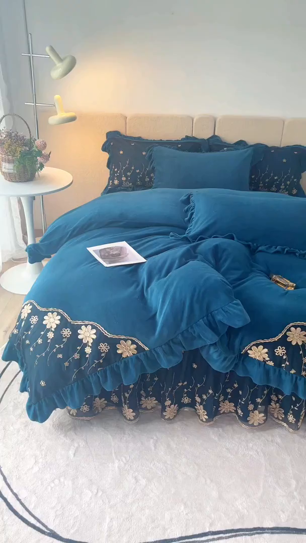 91家纺网 家纺一手货源 找家纺 睡美人 2025新款牛奶绒蕾丝款床裙四件套花仙子系列 花仙子-孔雀绿