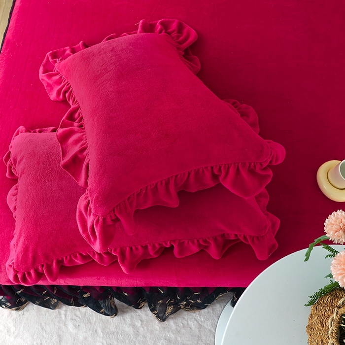 91家纺网 家纺一手货源 找家纺 睡美人 2025新款牛奶绒蕾丝款床裙四件套花仙子系列 花仙子-酒红色