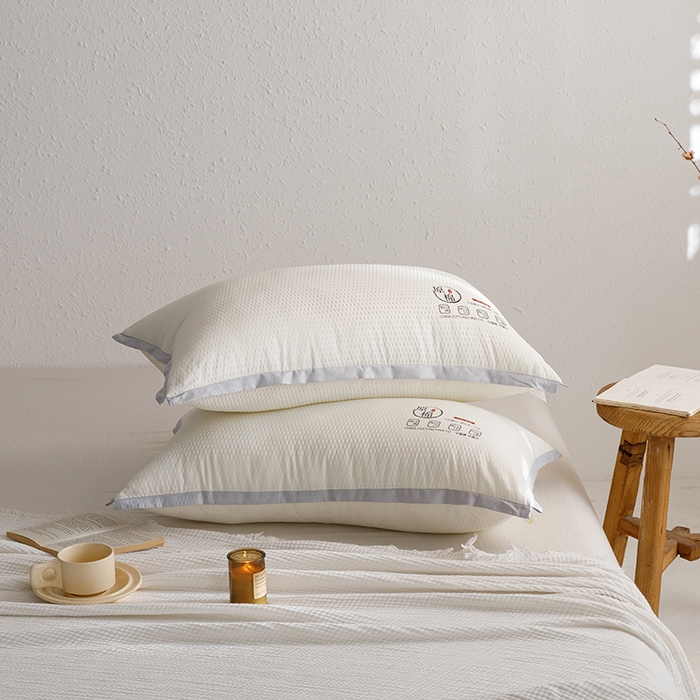 91家纺网 家纺一手货源 找家纺 小米枕芯 2025新款泡泡纱四色枕头枕芯 米白