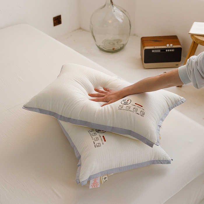 91家纺网 家纺一手货源 找家纺 小米枕芯 2025新款泡泡纱四色枕头枕芯 米白