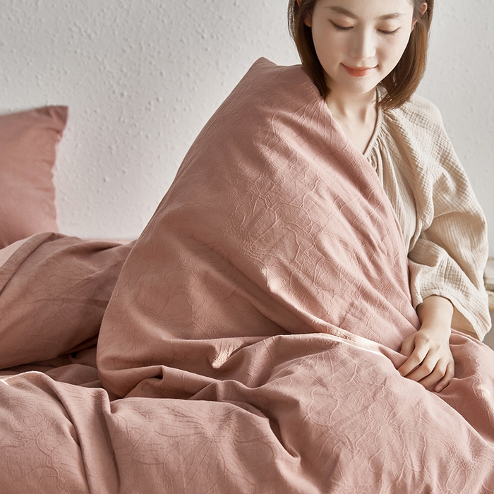 91家纺网 家纺一手货源 找家纺 千朵森 2025新款全棉色织提花磨毛四件套-风格一 欧佩斯-云霜