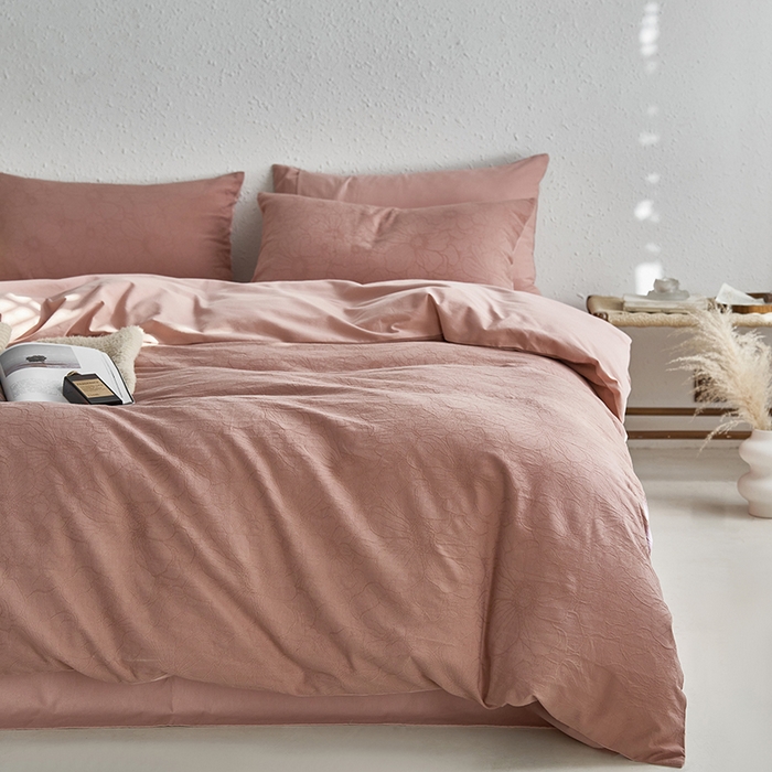 91家纺网 家纺一手货源 找家纺 千朵森 2025新款全棉色织提花磨毛四件套-风格一 欧佩斯-云霜