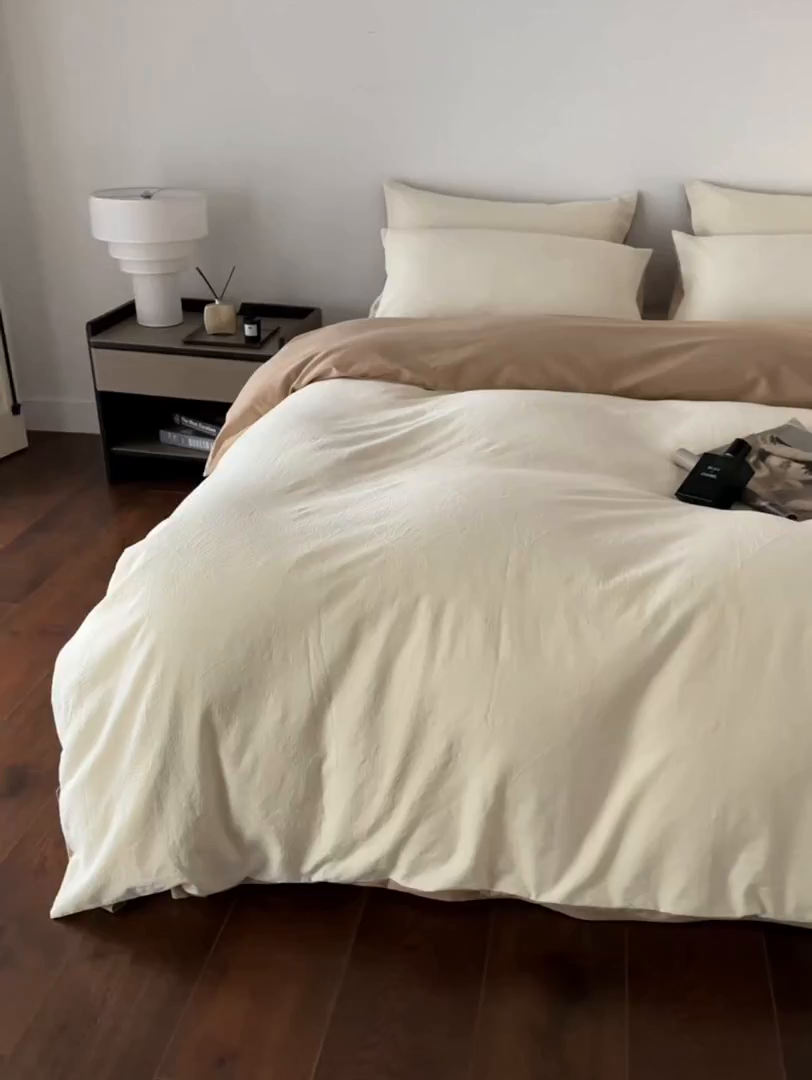 91家纺网 家纺一手货源 找家纺 千朵森 2025新款全棉色织提花磨毛四件套-风格二 欧佩斯-奶杏