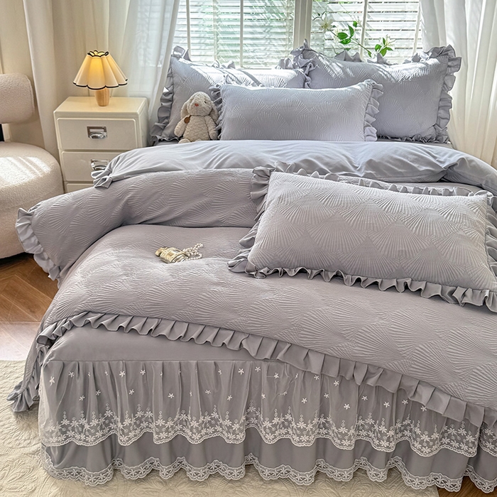 91家纺网 家纺一手货源 找家纺 唐人居 2025新款泡泡纱提花花边床裙四件套-银杏叶 银杏叶-气质灰