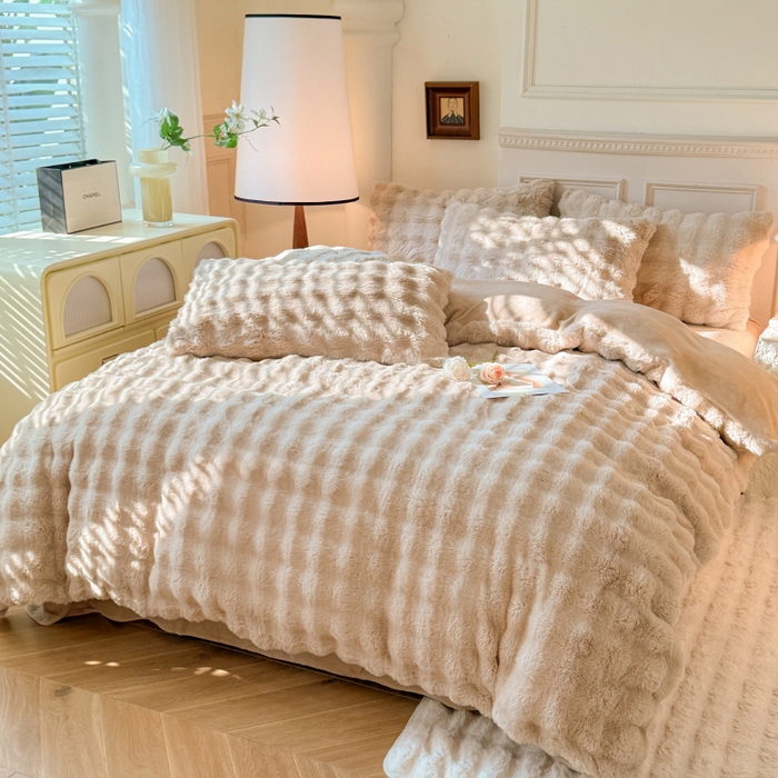 91家纺网 家纺一手货源 找家纺 唐人居 2025新款泡泡兔毛牛奶绒四件套--七彩 卡其