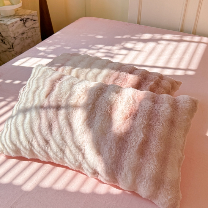 91家纺网 家纺一手货源 找家纺 唐人居 2025新款泡泡兔毛牛奶绒四件套--七彩 七彩粉