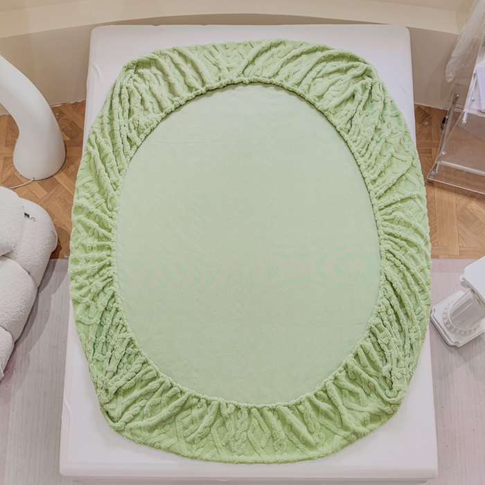 91家纺网 家纺一手货源 找家纺 睡美人 2025新款塔芙绒纯色立体雕花床笠三件套 塔芙绒嫩芽绿