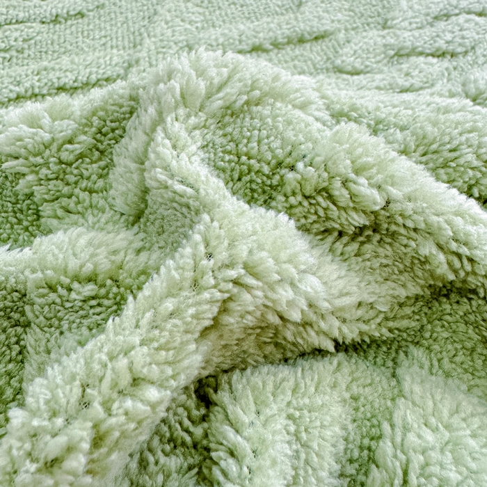 91家纺网 家纺一手货源 找家纺 睡美人 2025新款塔芙绒纯色立体雕花床笠三件套 塔芙绒嫩芽绿