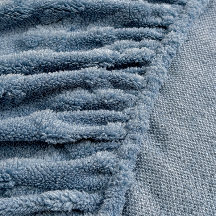 91家纺网 家纺一手货源 找家纺 睡美人 2025新款塔芙绒纯色立体雕花床笠三件套 塔芙绒星空蓝