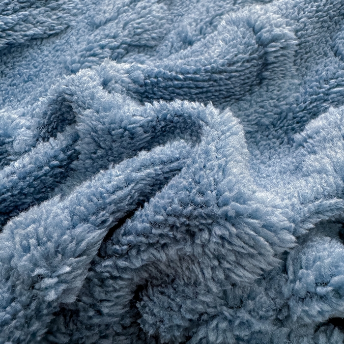 91家纺网 家纺一手货源 找家纺 睡美人 2025新款塔芙绒纯色立体雕花床笠三件套 塔芙绒星空蓝