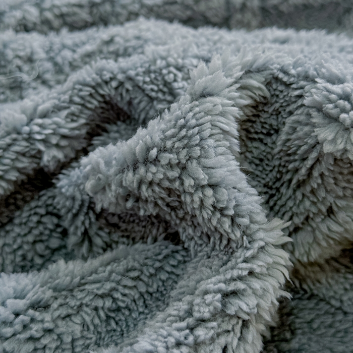 91家纺网 家纺一手货源 找家纺 睡美人 2025新款塔芙绒纯色立体雕花床笠三件套 塔芙绒香槟灰