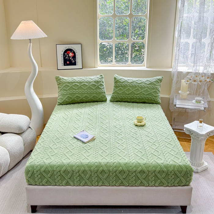 睡美人 2025新款塔芙绒纯色立体雕花床笠三件套 塔芙绒嫩芽绿