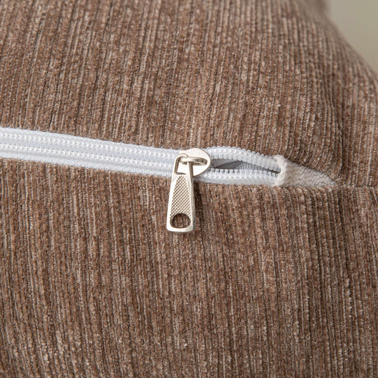 91家纺网 家纺一手货源 找家纺 美达人 2025新款雪尼尔立体面包靠背轻奢立体床头靠垫沙发组合大靠背榻榻米飘窗靠枕无床头软包可拆洗 雪尼尔-立体面包-棕咖