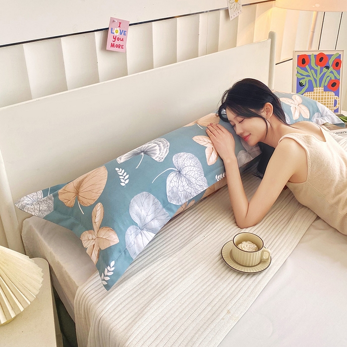 91家纺网 家纺一手货源 找家纺 雨彤家纺 2025新款小清新斜纹印花双人枕套 花韵风情