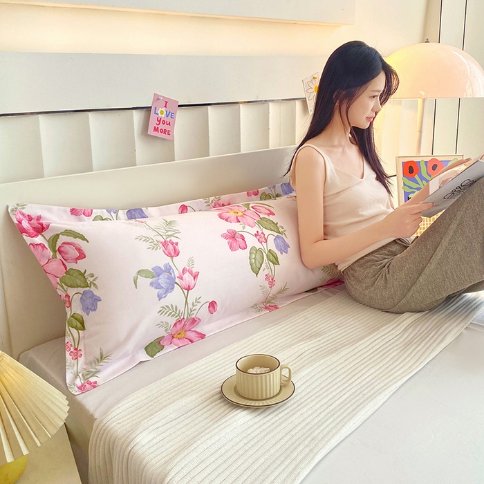 91家纺网 家纺一手货源 找家纺 雨彤家纺 2025新款小清新斜纹印花双人枕套 瑰丽山茶