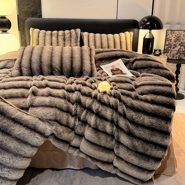 91家纺网 家纺一手货源 找家纺 唐人居 2025新款兔毛绒牛奶绒四件套--条纹 条纹-卡其