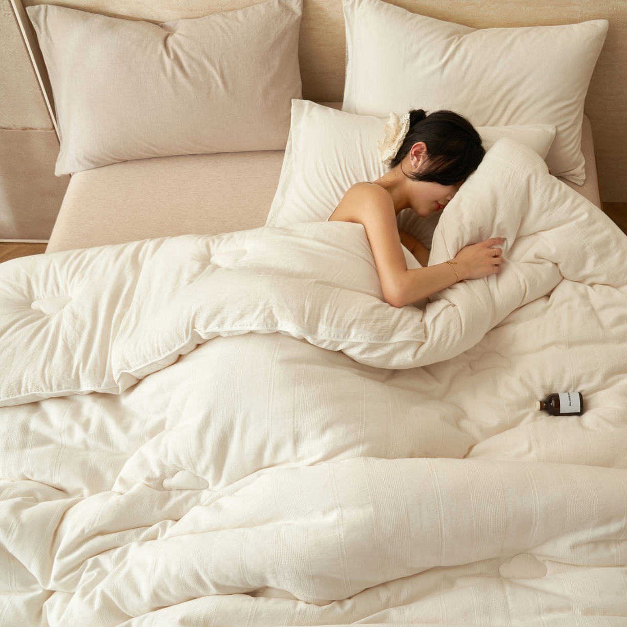 91家纺网 家纺一手货源 找家纺 （总）恬思语家纺 2025秋冬新品全棉色织大提花棉花冬被被子被芯