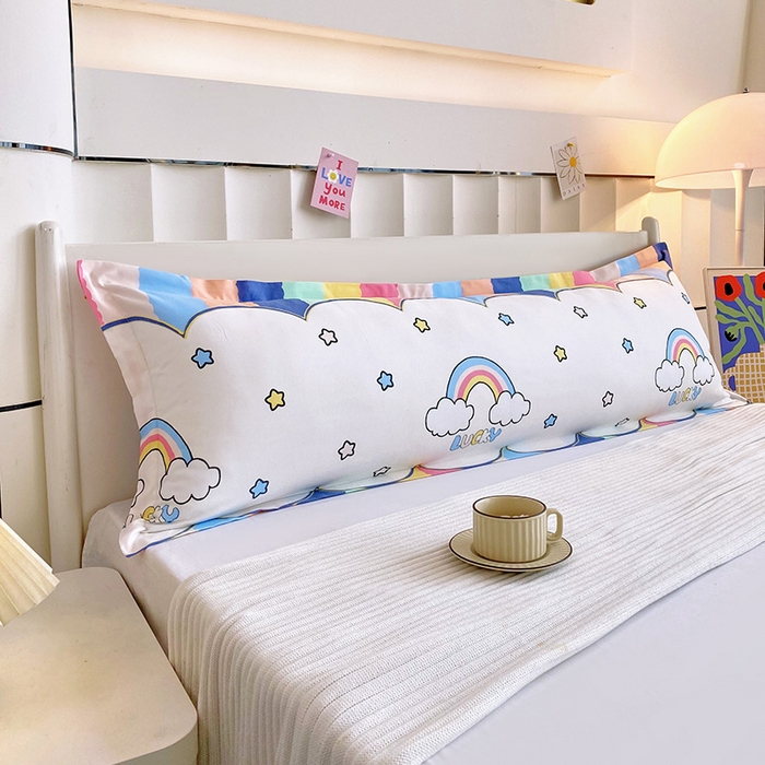 91家纺网 家纺一手货源 找家纺 雨彤家纺 2025新款小清新斜纹印花双人枕套 彩虹桥