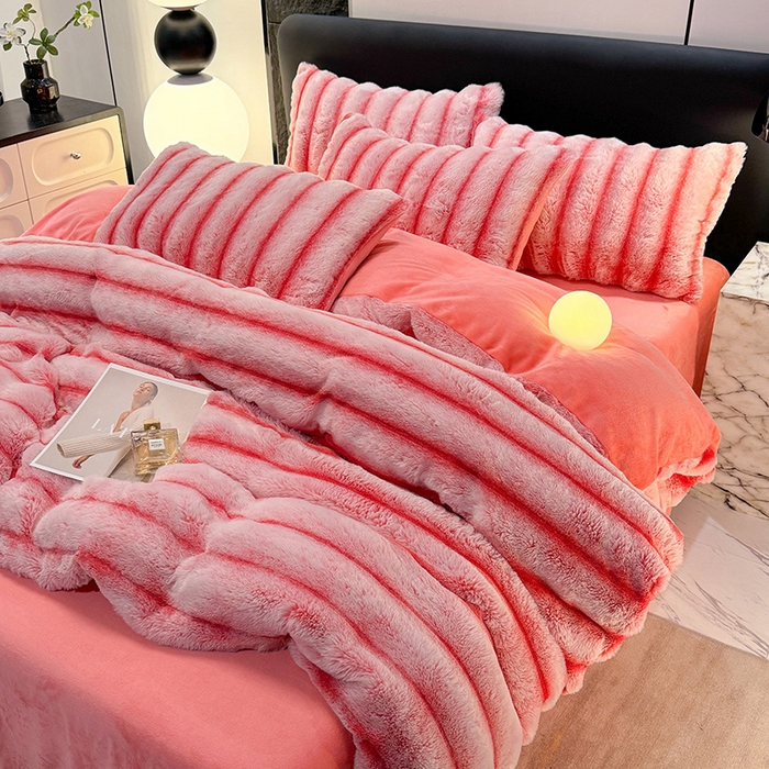 91家纺网 家纺一手货源 找家纺 唐人居 2025新款兔毛绒牛奶绒四件套--条纹 条纹-粉色