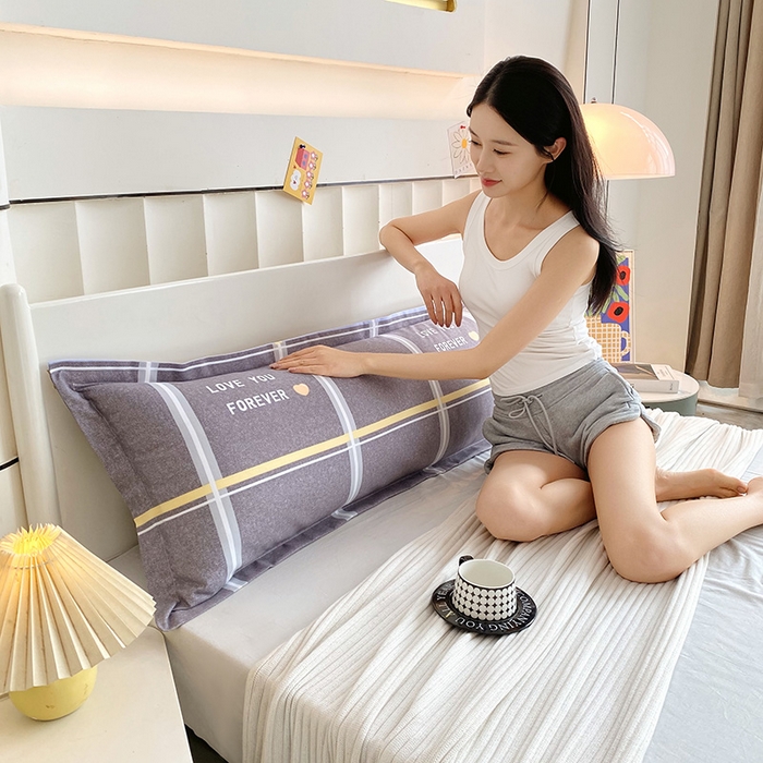 91家纺网 家纺一手货源 找家纺 雨彤家纺 2025新款小清新斜纹印花双人枕套 都市漫想