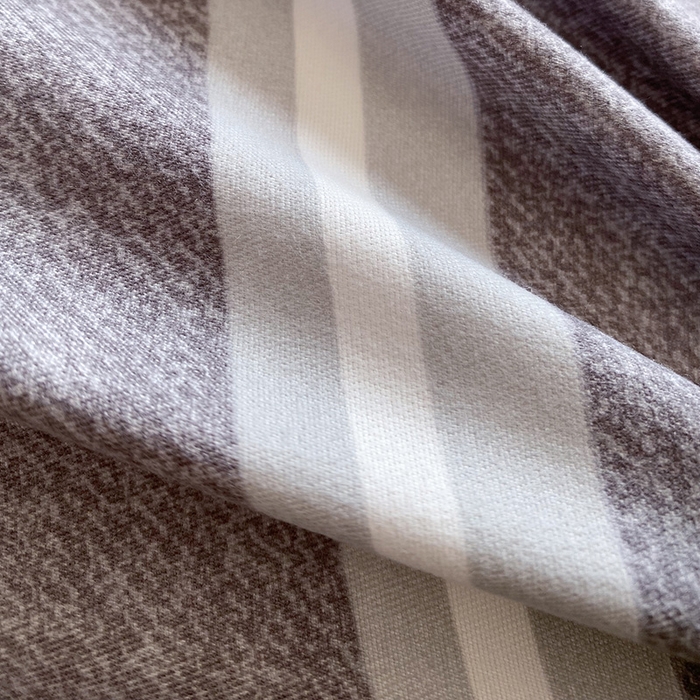 91家纺网 家纺一手货源 找家纺 雨彤家纺 2025新款小清新斜纹印花双人枕套 都市漫想