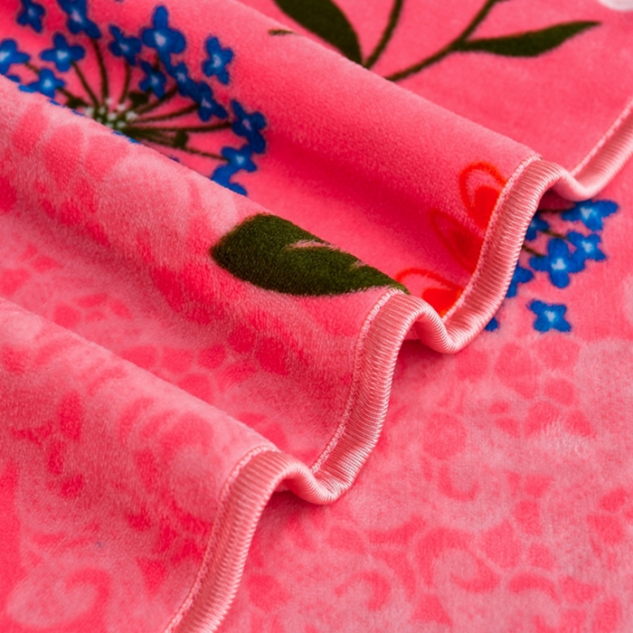 91家纺网 家纺一手货源 找家纺 芯诗曼2025新款8.5斤直播热款高克重牛奶绒法莱绒水晶金貂法莱绒四件套 爱意满满