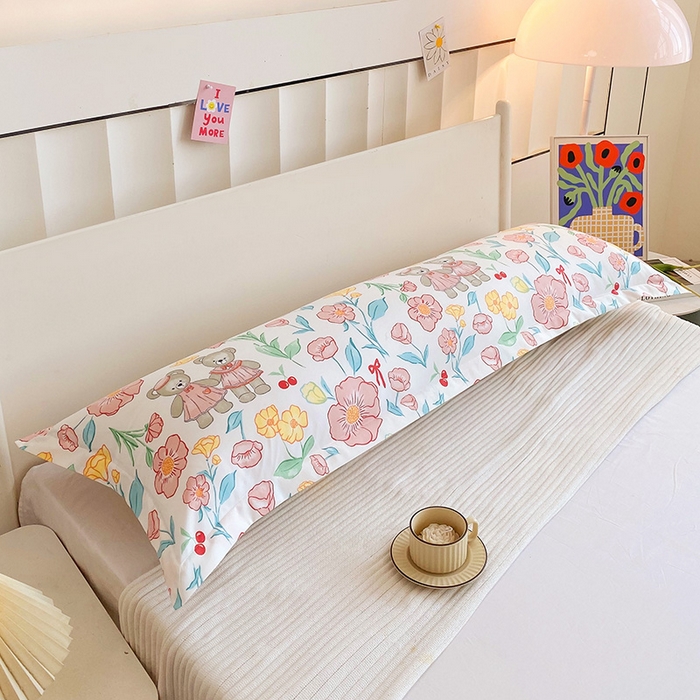 91家纺网 家纺一手货源 找家纺 雨彤家纺 2025新款小清新斜纹印花双人枕套 花间美好