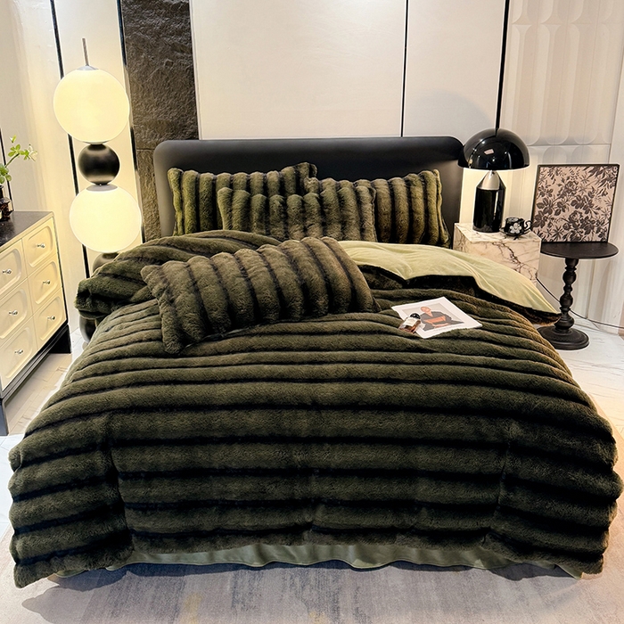 91家纺网 家纺一手货源 找家纺 唐人居 2025新款兔毛绒牛奶绒四件套--条纹 条纹-墨绿