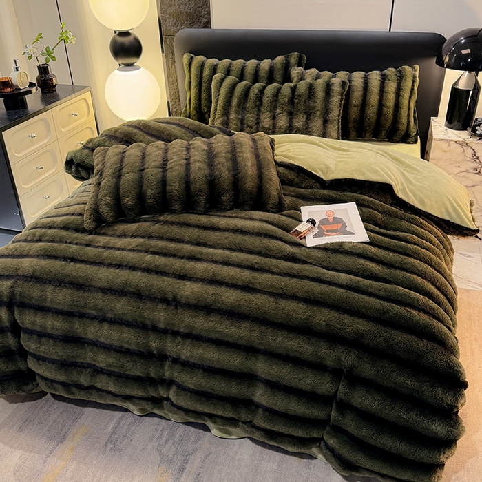 91家纺网 家纺一手货源 找家纺 唐人居 2025新款兔毛绒牛奶绒四件套--条纹 条纹-墨绿