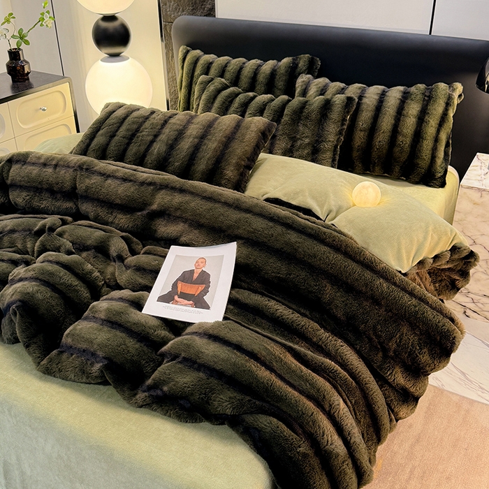 91家纺网 家纺一手货源 找家纺 唐人居 2025新款兔毛绒牛奶绒四件套--条纹 条纹-墨绿