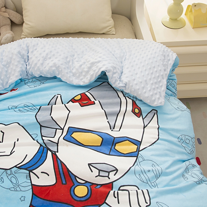 91家纺网 家纺一手货源 找家纺 萌宝家纺 2025新款可拆洗A类儿童豆豆绒大豆冬被儿童婴儿绒春秋被安抚被被子被芯 凹凸曼