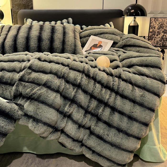 91家纺网 家纺一手货源 找家纺 唐人居 2025新款兔毛绒牛奶绒四件套--条纹 条纹-浅绿