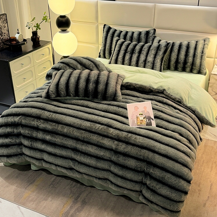 91家纺网 家纺一手货源 找家纺 唐人居 2025新款兔毛绒牛奶绒四件套--条纹 条纹-浅绿