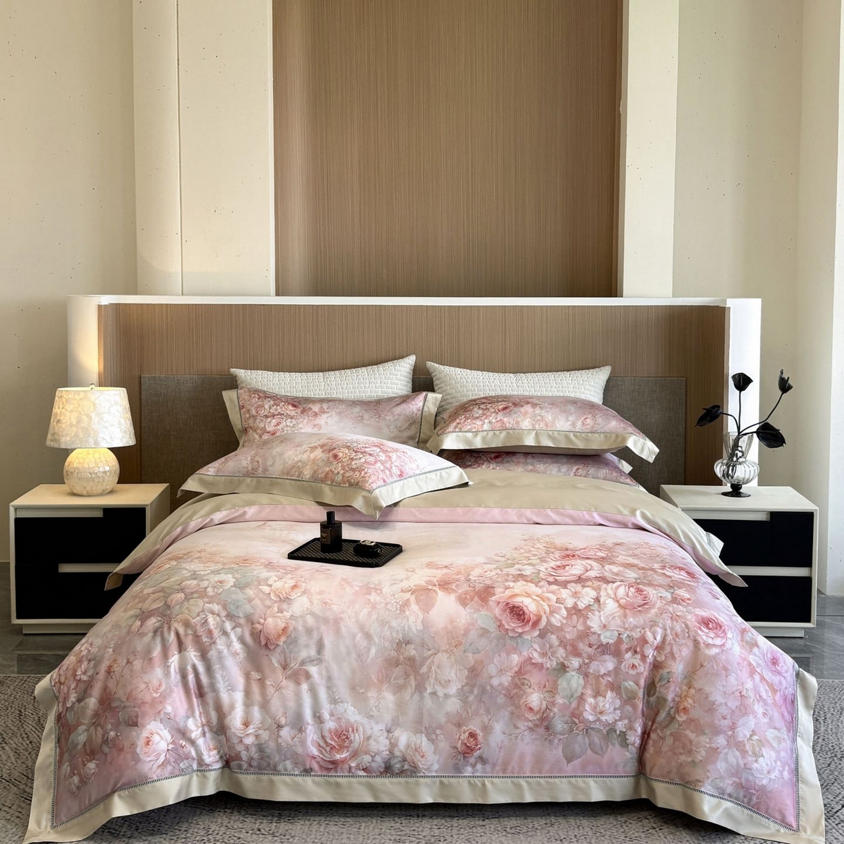 91家纺网 家纺一手货源 找家纺 （总）佳汐蓝家纺 2025新款天丝棉数码印花镂空床盖款四件套