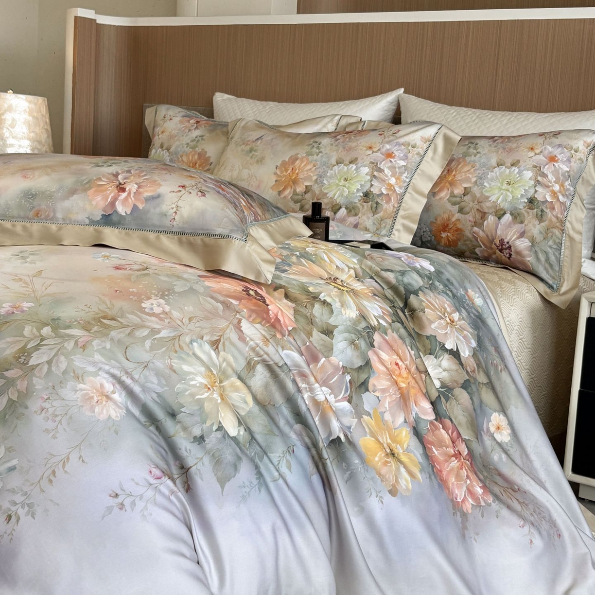 91家纺网 家纺一手货源 找家纺 （总）佳汐蓝家纺 2025新款天丝棉数码印花镂空床盖款四件套