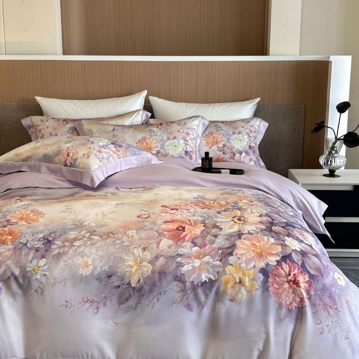 91家纺网 家纺一手货源 找家纺 佳汐蓝家纺 2025新款天丝棉数码印花镂空床盖款四件套 花间悦-紫