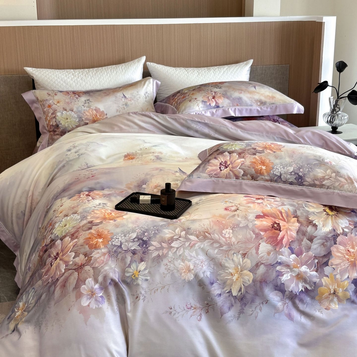 91家纺网 家纺一手货源 找家纺 佳汐蓝家纺 2025新款天丝棉数码印花镂空床盖款四件套 花间悦-紫