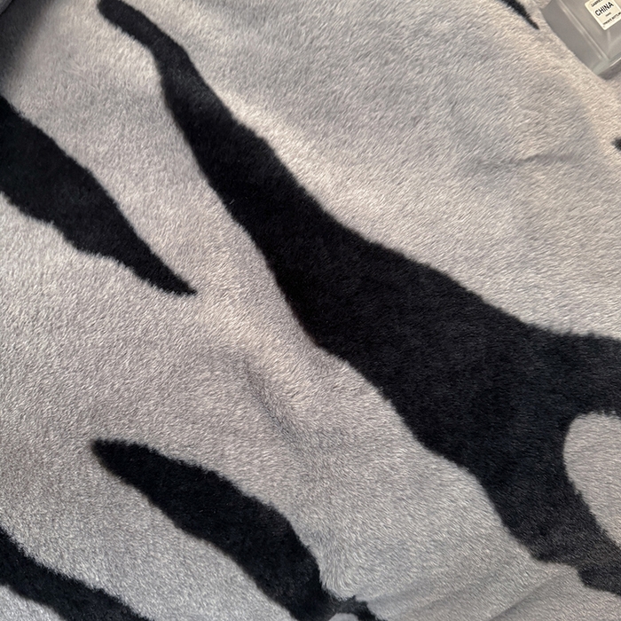91家纺网 家纺一手货源 找家纺 （总）唐人居 2025新款兔毛绒牛奶绒四件套--斑马