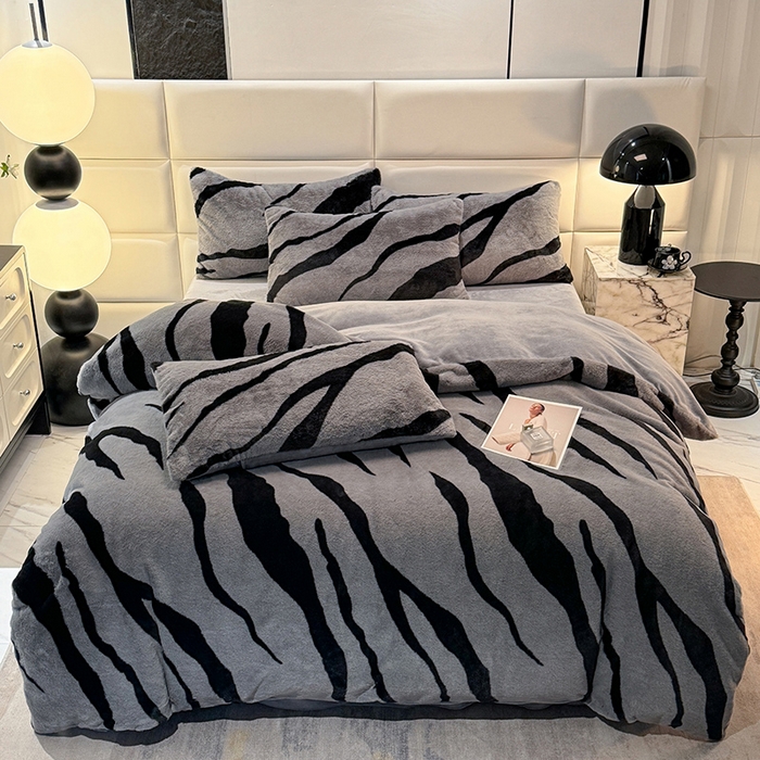 91家纺网 家纺一手货源 找家纺 唐人居 2025新款兔毛绒牛奶绒四件套--斑马 斑马-迷雾灰
