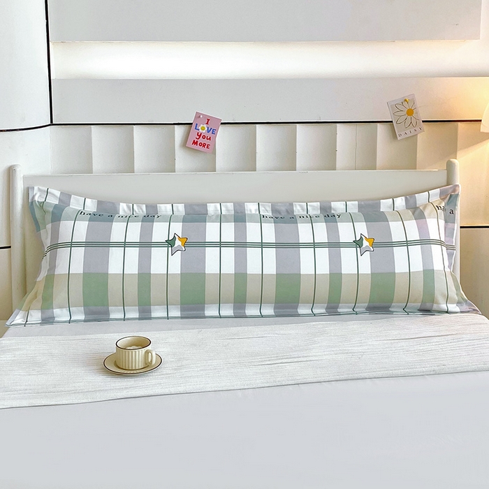 雨彤家纺 2025新款小清新斜纹印花双人枕套 摩卡之星