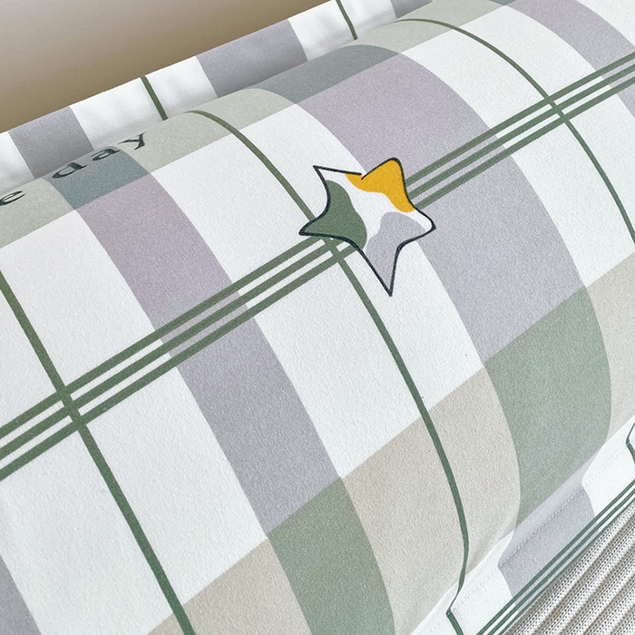 91家纺网 家纺一手货源 找家纺 雨彤家纺 2025新款小清新斜纹印花双人枕套 摩卡之星