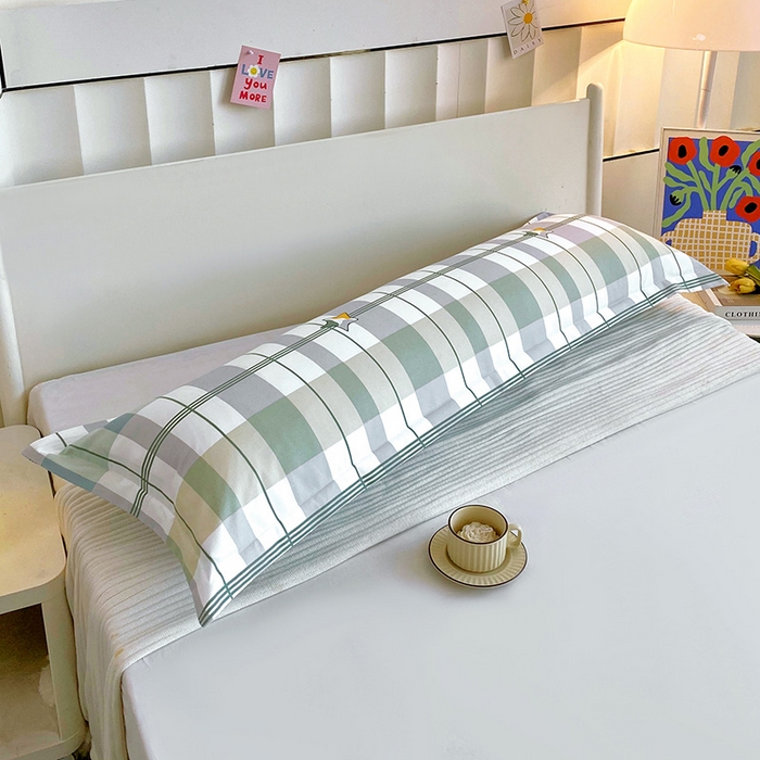 91家纺网 家纺一手货源 找家纺 雨彤家纺 2025新款小清新斜纹印花双人枕套 摩卡之星