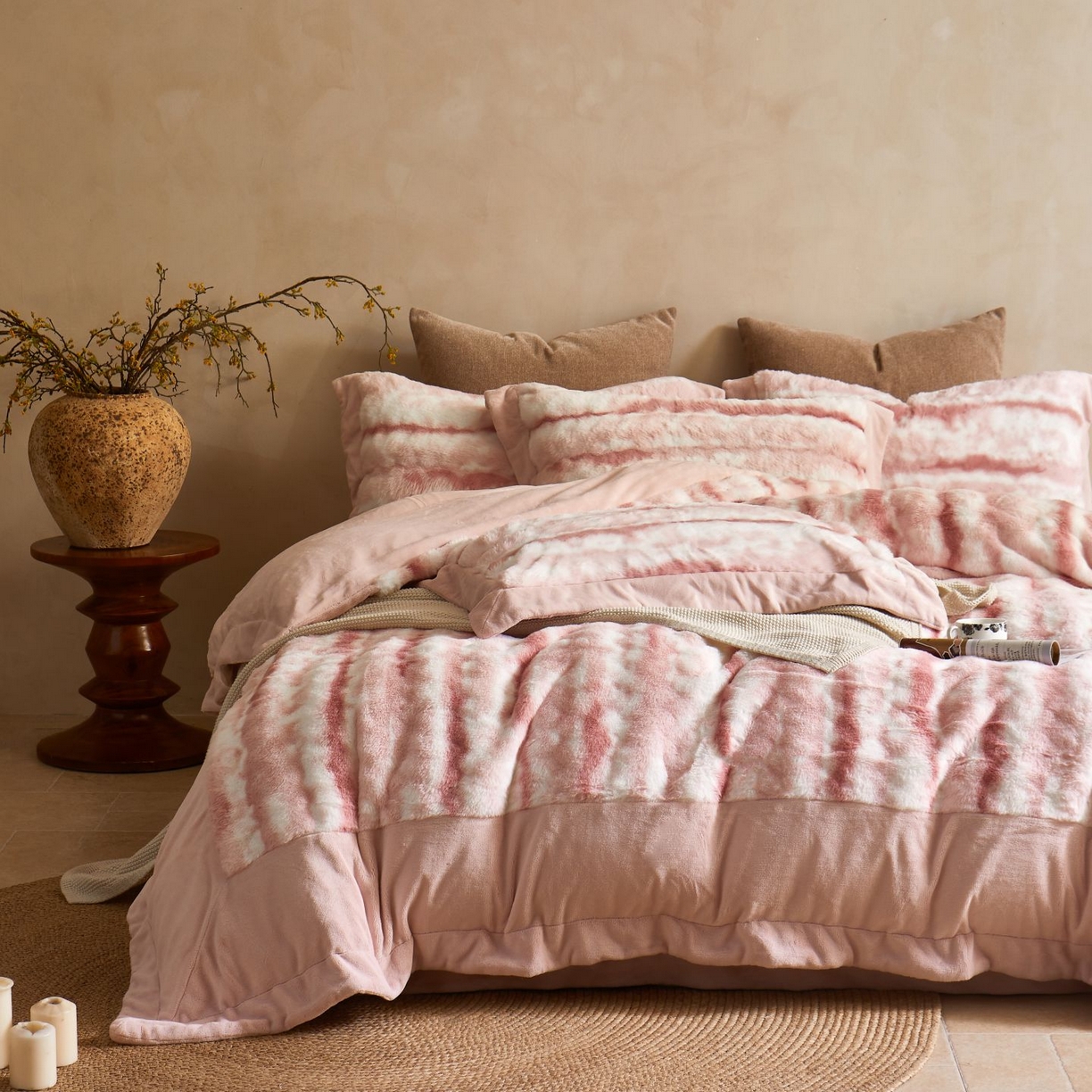 91家纺网 家纺一手货源 找家纺 （总）佳汐蓝家纺 2025新款A类牛奶绒四件套-闪电纹兔毛绒系列