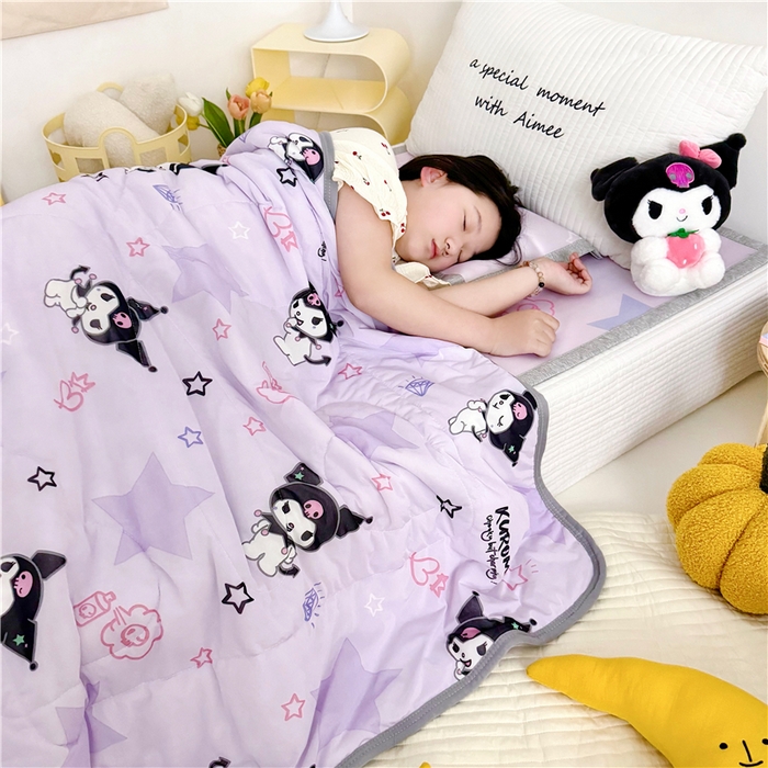 91家纺网 家纺一手货源 找家纺 萌宝家纺 2025新款三丽鸥凉感丝夏被凉席三件套幼儿园小学生宿舍系列 库洛米